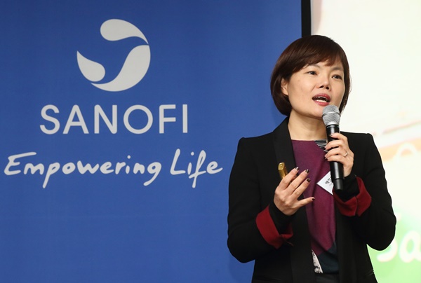 배경은 사장은 첫 번째 세션 ‘임파워링 라이프(Empowering Life)’의 발표자로 나서 사노피의 새로운 비전에 대해 소개했다.
