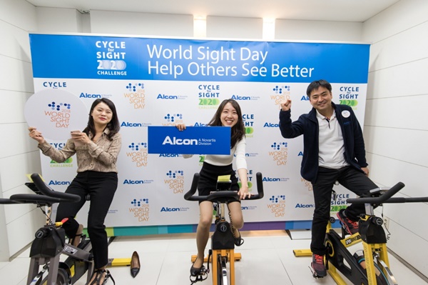 사이클 포 사이트 2020 챌린지 행사. 한국알콘이 ‘2018 World Sight Day(세계 눈의 날)’ 행사에서 전세계 알콘 임직원들이 참여하는 ‘사이클 포 사이트 2020 챌린지(Cycle for Sight 2020 Challenge)’를 실시했다.