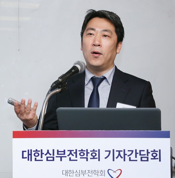 김응주 교수.