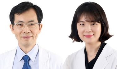 (좌측부터) 경희대학교병원 가정의학과 원장원 교수, 김선영 교수.