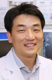비뇨의학과 정창욱 교수.